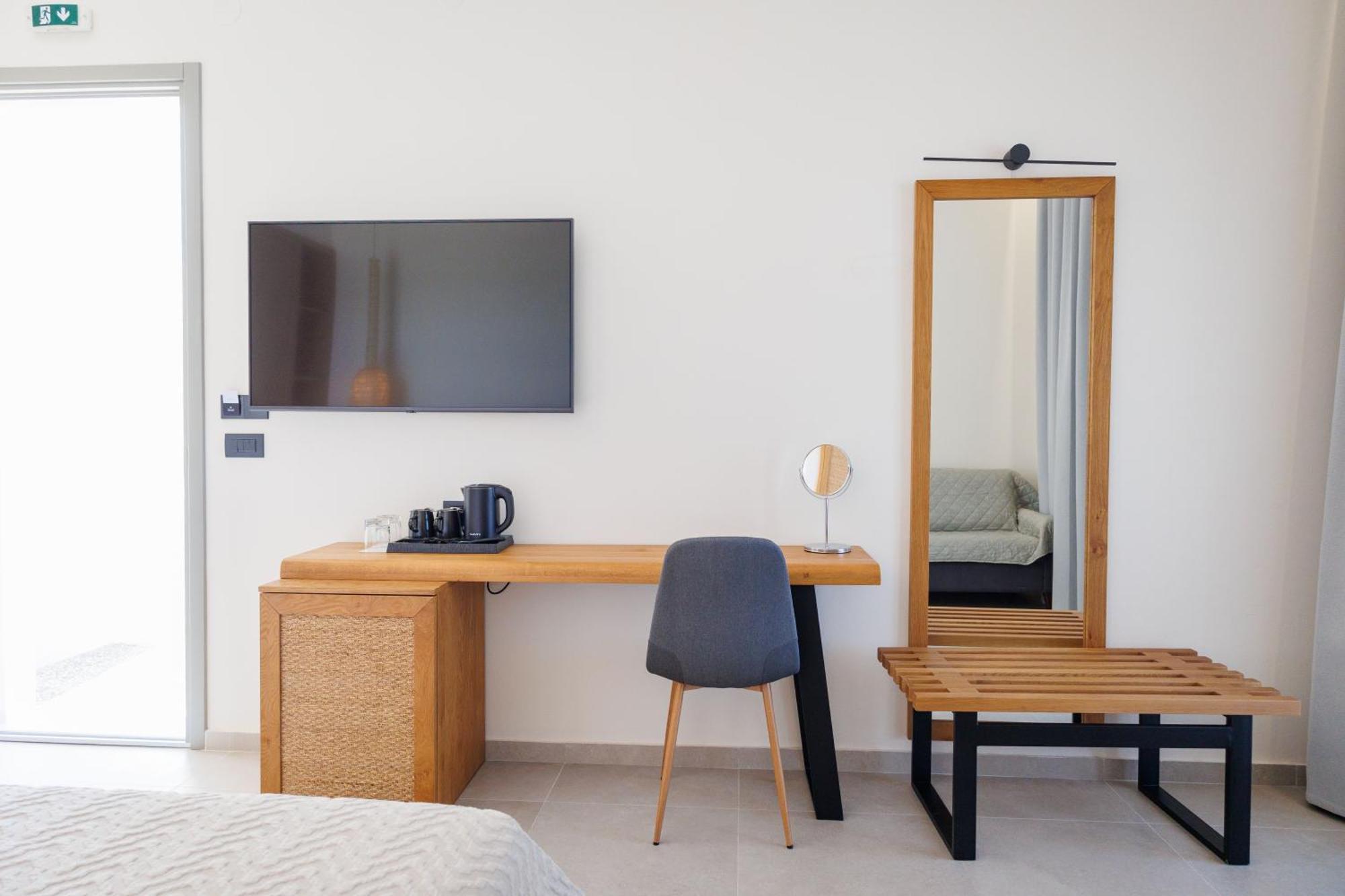 Kouros Blanc Resort & Suites 普恩达 客房 照片